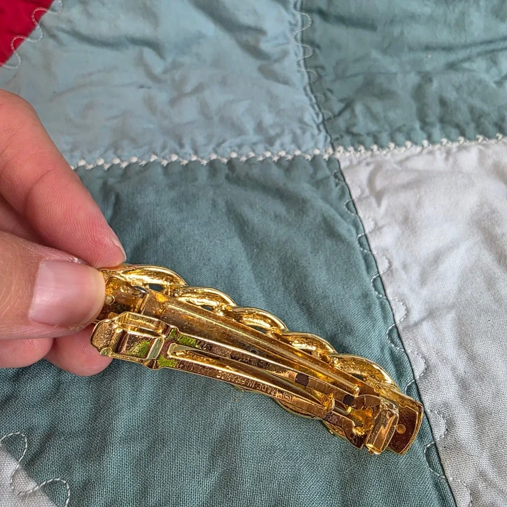 Unbranded vintage gold